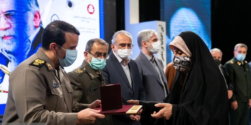 معرفی نامزدهای بخش‌های «مقاومت بین‌الملل» و «مدافعان حرم» کتاب سال دفاع مقدس