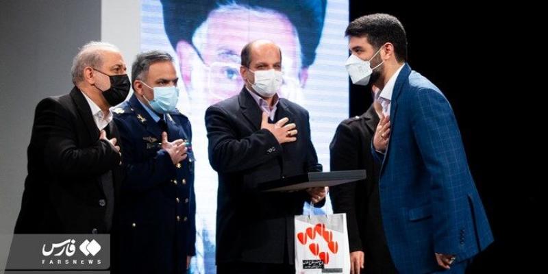 «میثم مطیعی» چهره‌ی برتر ترویج ادبیات مقاومت شد 