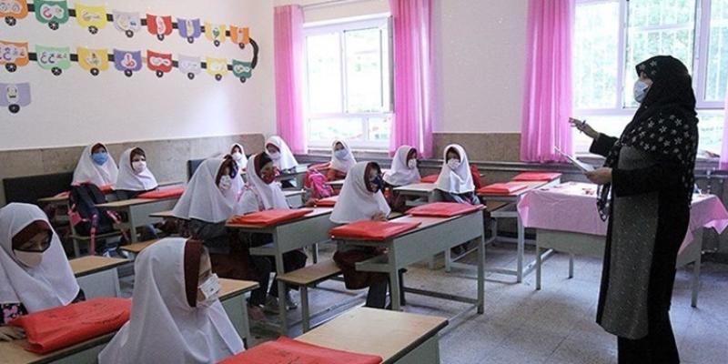 مستند «مدافعان آموزش» روی آنتن شبکه‌ی تهران