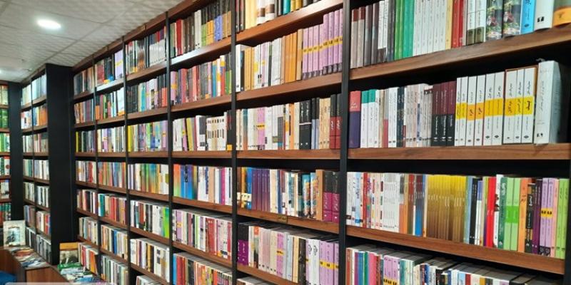 شارژ یارانه کتاب روی کد ملی هر ایرانی همزمان با آغاز کار «بازار کتاب»