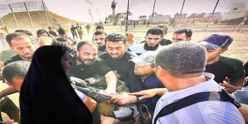 نمایشگاه «با طوفان الاقصی تا روز آخر» در حوزه هنری افتتاح شد