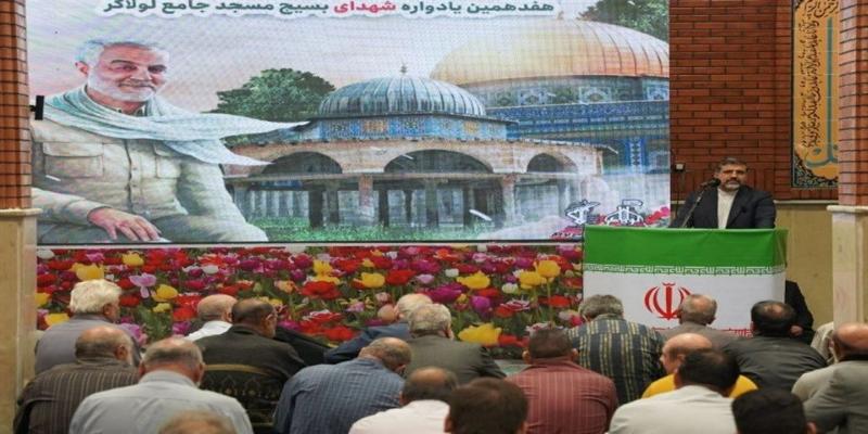 دشمن فرهنگ را نقطه ثقل مبارزه با نظام قرار داده است 