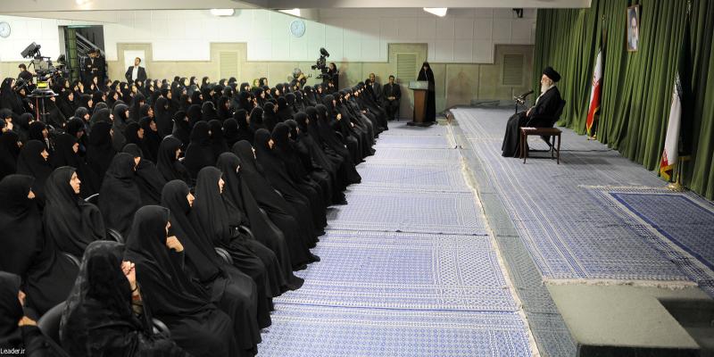 نقش زن در جامعه از منظر رهبر معظم انقلاب 
