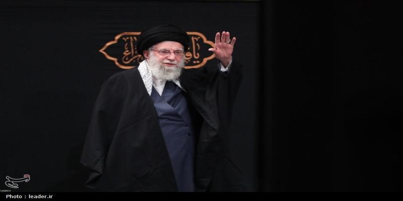 روایتی از عزادارانی که در حسینیه امام خمینی به انتظار دیدن «حضرت ماه» می‌نشینند