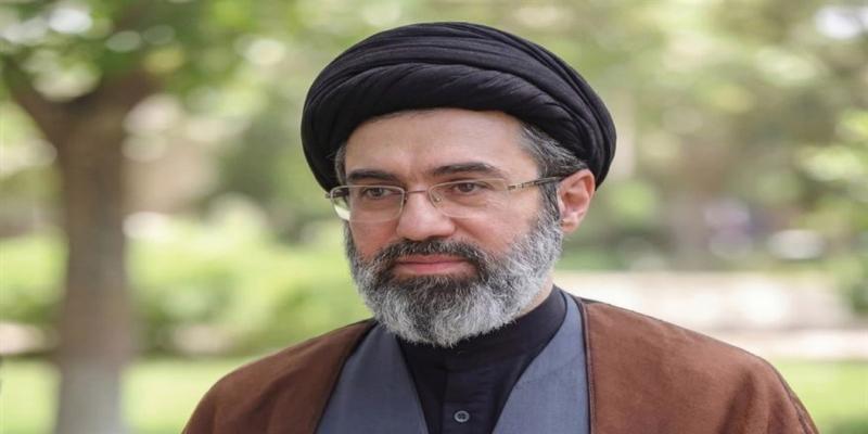 رهبر معظم انقلاب: عهد می‌بندیم که انتقام خون امام شهید را از قاتلین جنایتکار و بی‌آبرو بگیریم