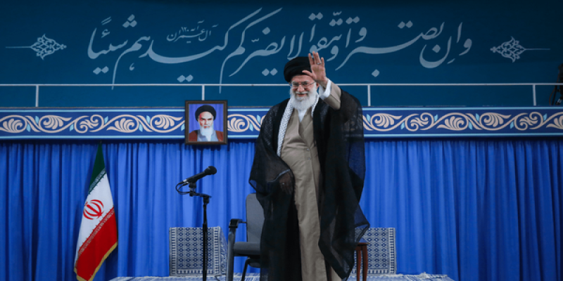 پاسدار قطب‌نمای انقلاب از نگاه امام شهید